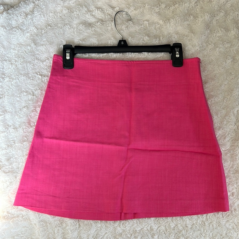 NWOT Zara pink mini skirt